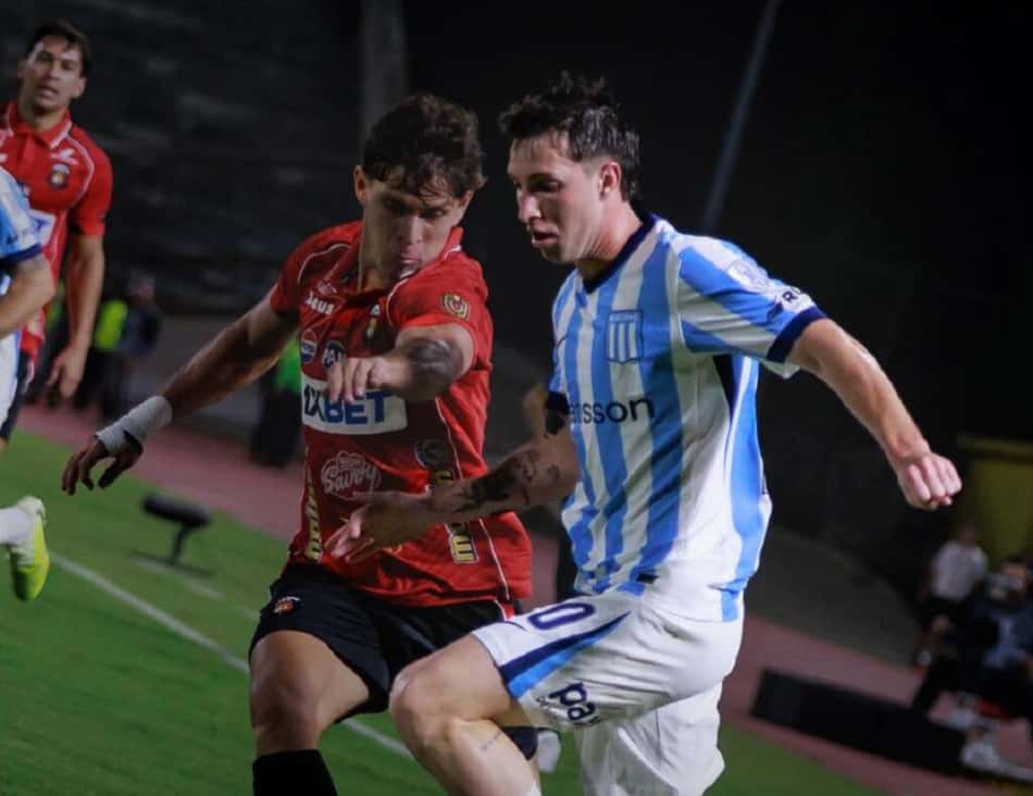 Racing e Caracas ficaram somente no empate pela Sul-Americana (Foto: Divulgação/Racing)