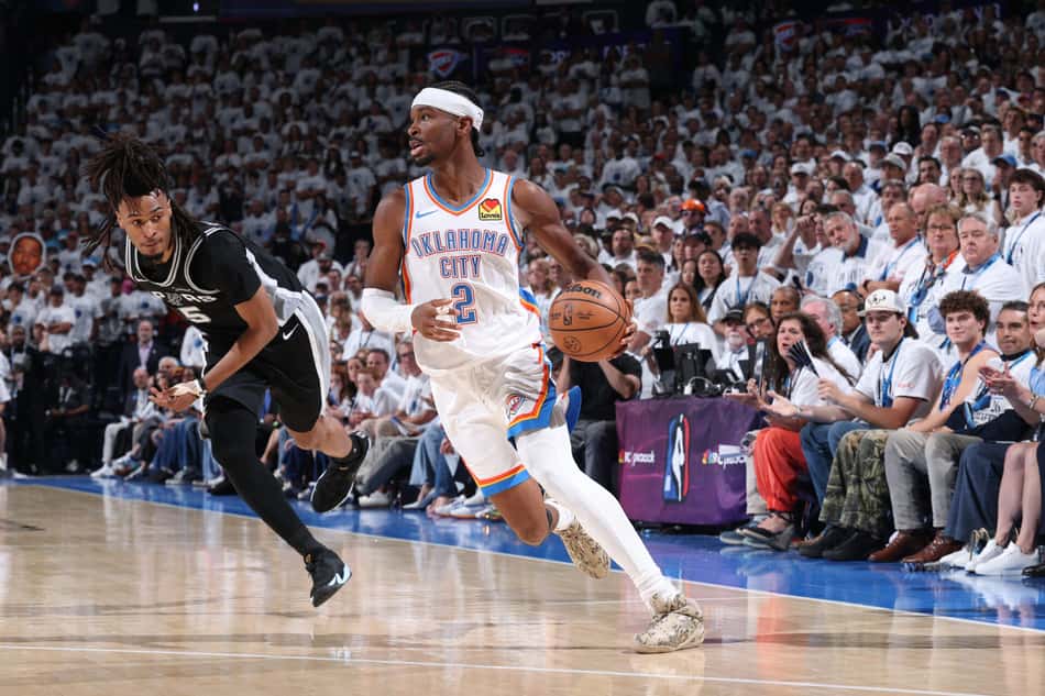 Oklahoma City Thunder venceu jogo 5 contra San Antonio Spurs nas finais do Oeste da NBA (Foto: Joe Murphy/NBAE via Getty Images/AFP)