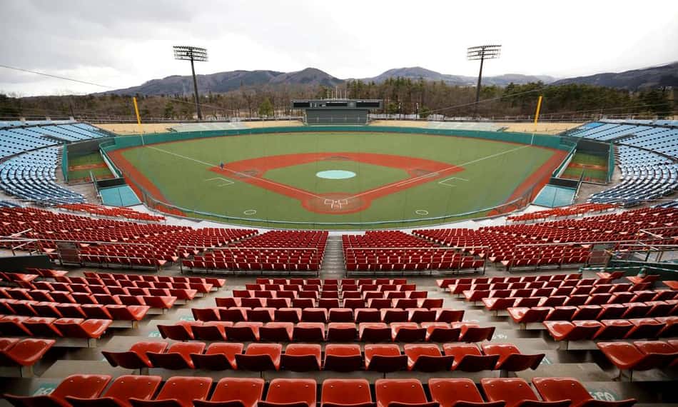 Estádio de softbol nas Olimpíadas de Tóquio 2020 (Foto: Issei Kato/ REUTERS)