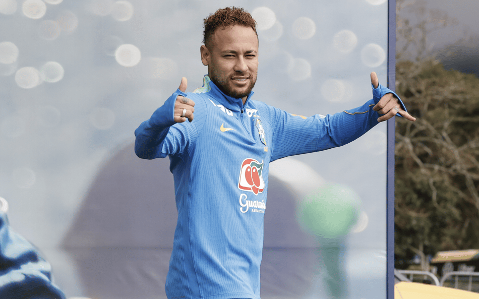 Neymar se emociona em clima de despedida na Granja Comary e dá dicas a Vini Jr e Paquetá