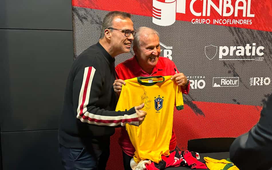 Após apreensão, Zico reage ao duelo entre Japão e Brasil na Copa do Mundo