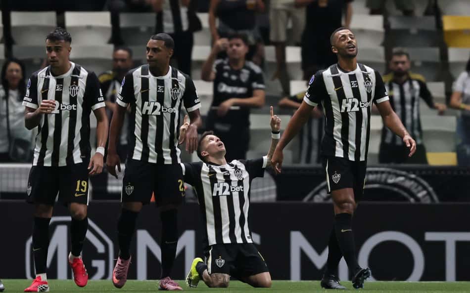 Bernard falou sobre proposta do Corinthians (Foto: Gilson Lobo/AGIF/Folhapress)