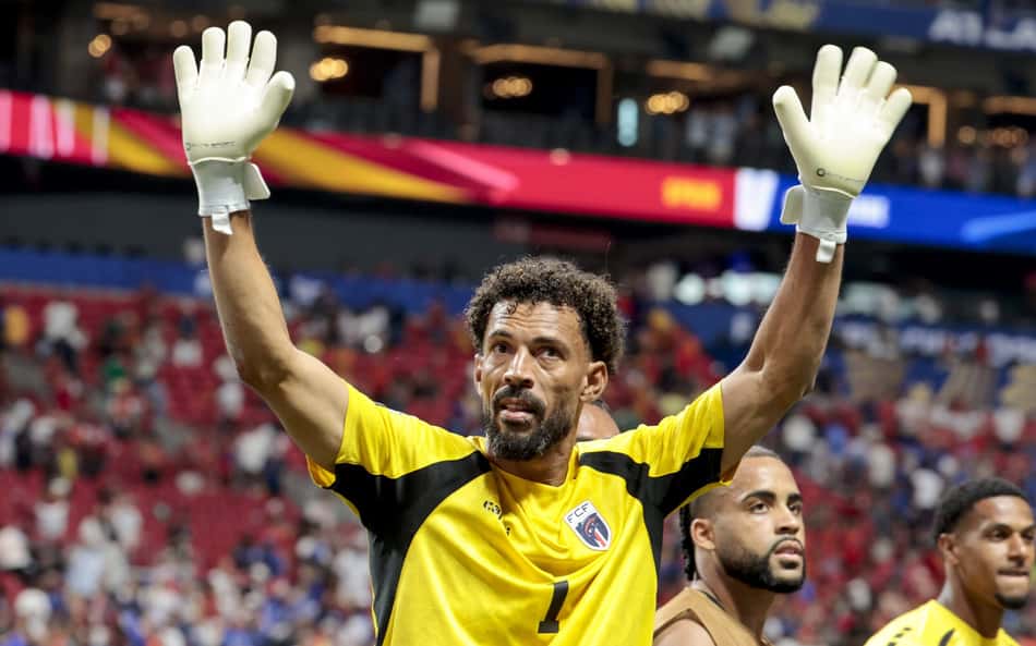 Vozinha fechou o gol no confronto contra a Espanha (Foto: EFE/Lavandeira Jr/FolhaPress)