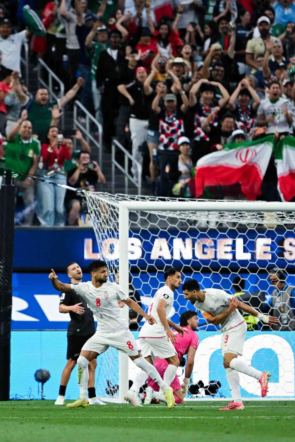 Irã fica no empate com a Noza Zelândia na estreia da Copa do Mundo. (Foto: Sports Press Photo / Sports Press Photo/Fotoarena/Folhapress)