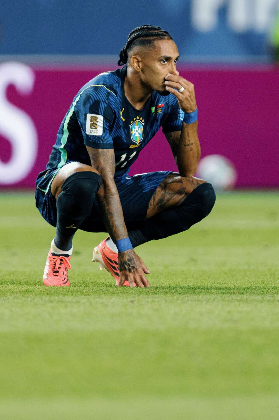 Raphinha sofreu nova lesão e é desfalque da Seleção Brasileira (Foto: Marcelo Machado de Melo /Fotoarena/Folhapress)