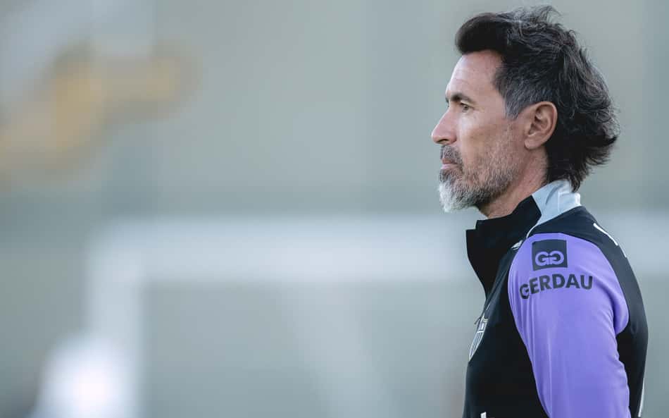 Bola aérea e ataque ineficiente: raio-x das derrotas do Atlético-MG com Domínguez