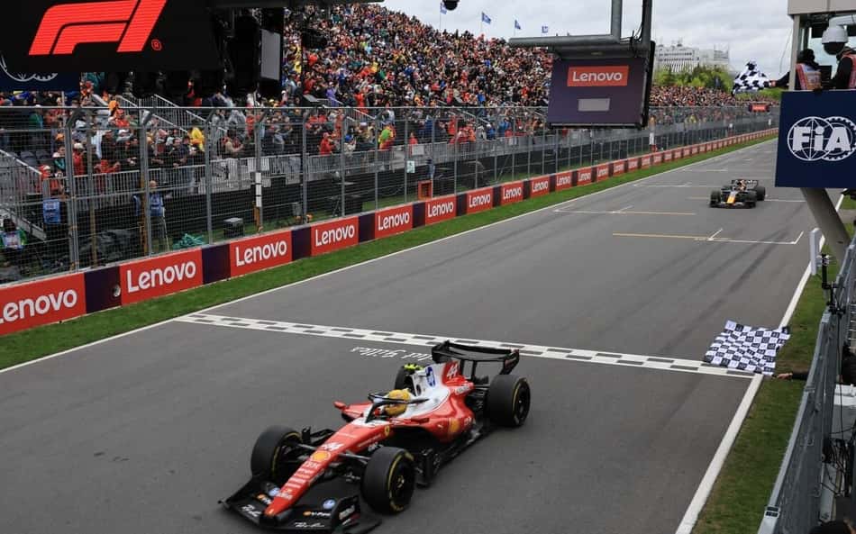 Lewis Hamilton em ação no GP do Canadá da F1 2026 (Foto: Cristobal Herrera-Ulashkevich / POOL / AFP)