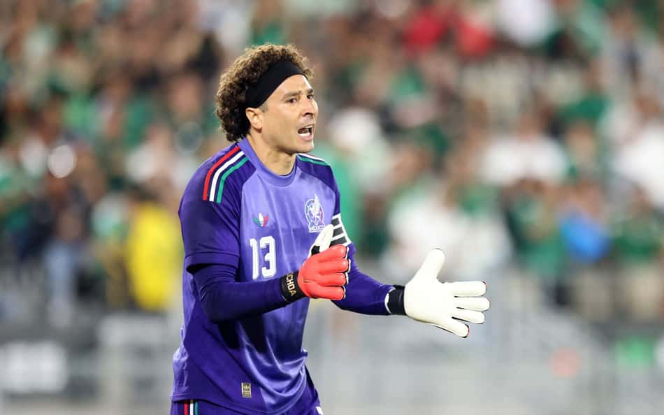 Aos 40 anos, Ochoa disputa sua sexta Copa sem o mesmo protagonismo