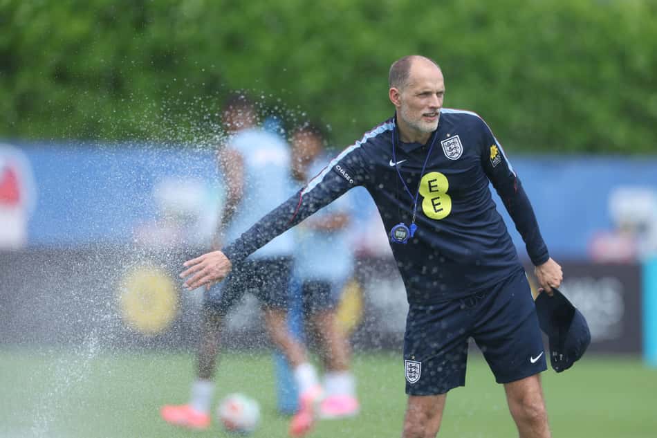 Treinador da Inglaterra, Thomas Tuchel em treino (Foto: Richard Pelham/Getty Images/AFP)