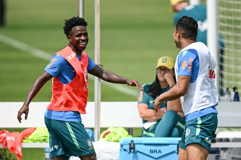 Vini Jr. e Casemiro no treino da Seleção Brasileira
