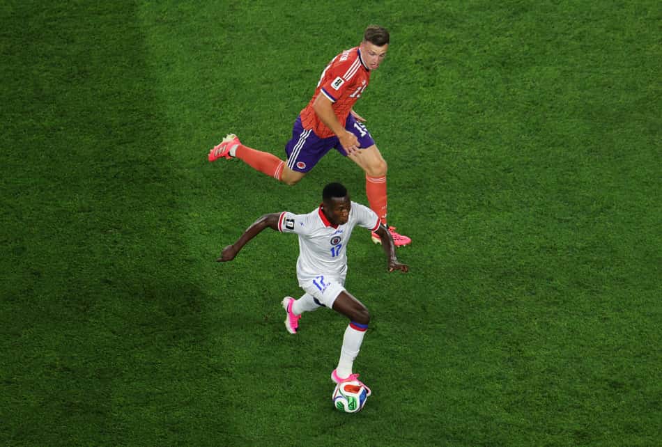 Jean Jacques, do Haiti, durante a partida do Grupo C da Copa do Mundo de 2026 entre Haiti e Escócia (Foto: Mattia Ozbot / Getty Images / AFP)