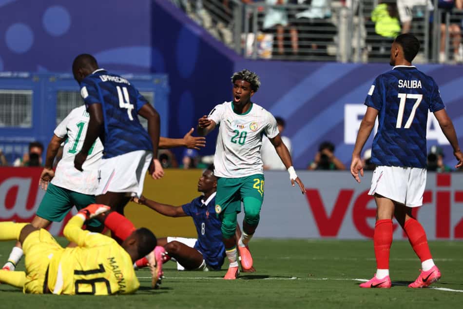Ibrahim Mbaye comemora o primeiro gol do Senegal na partida contra a França pelo Grupo I da Copa do Mundo de 2026 (Foto: Franck Fife / AFP)