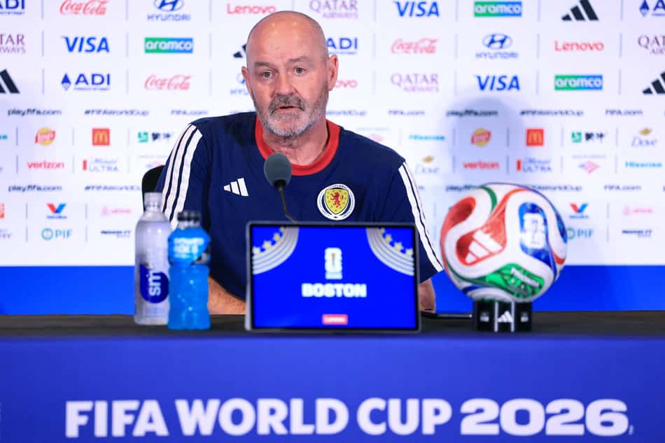 Steve Clarke, técnico da Escócia, durante entrevista coletiva antes do duelo contra o Marrocos