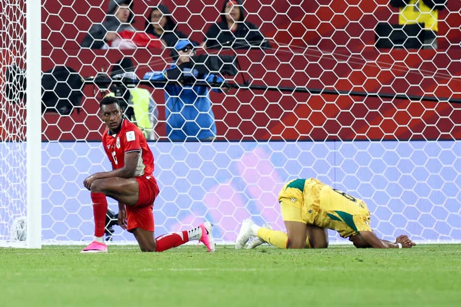 O ganês Jordan Ayew lamenta chance perdida na vitória sobre o Panamá (Foto: Cole Burston / AFP)