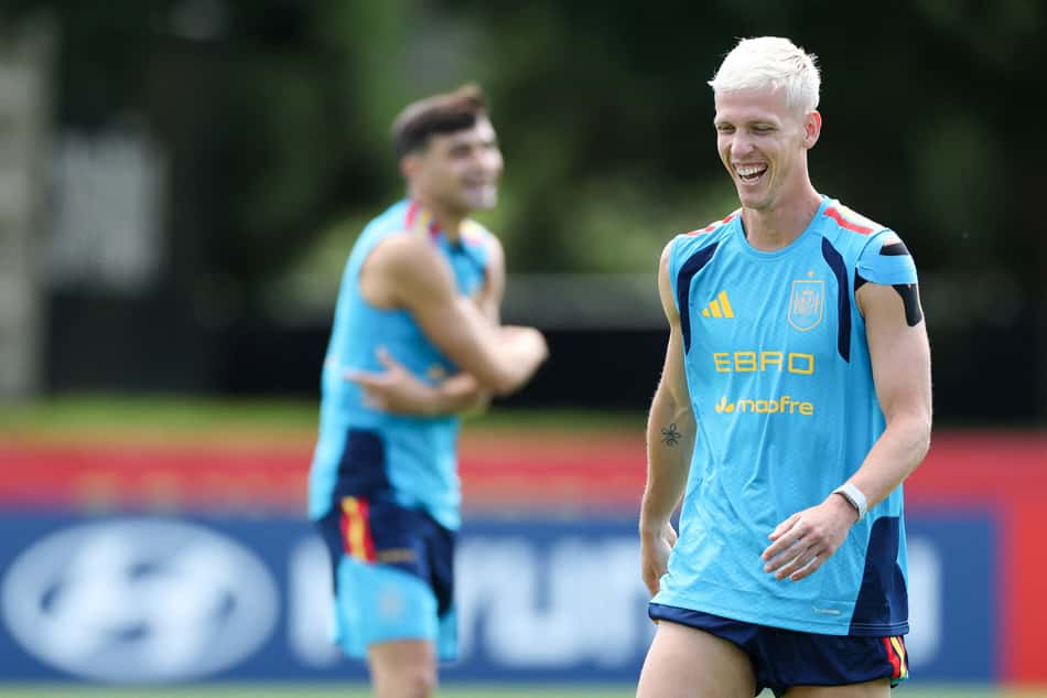 Dani Olmo pode ser titular da Espanha contra a Arábia Saudita (Foto: Florencia Tan Jun/Getty Images/AFP)