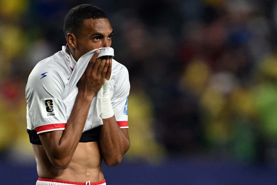 O atacante Wilson Isidor, do Haiti, na derrota para o Brasil (Foto: Mauro PIMENTEL / AFP)