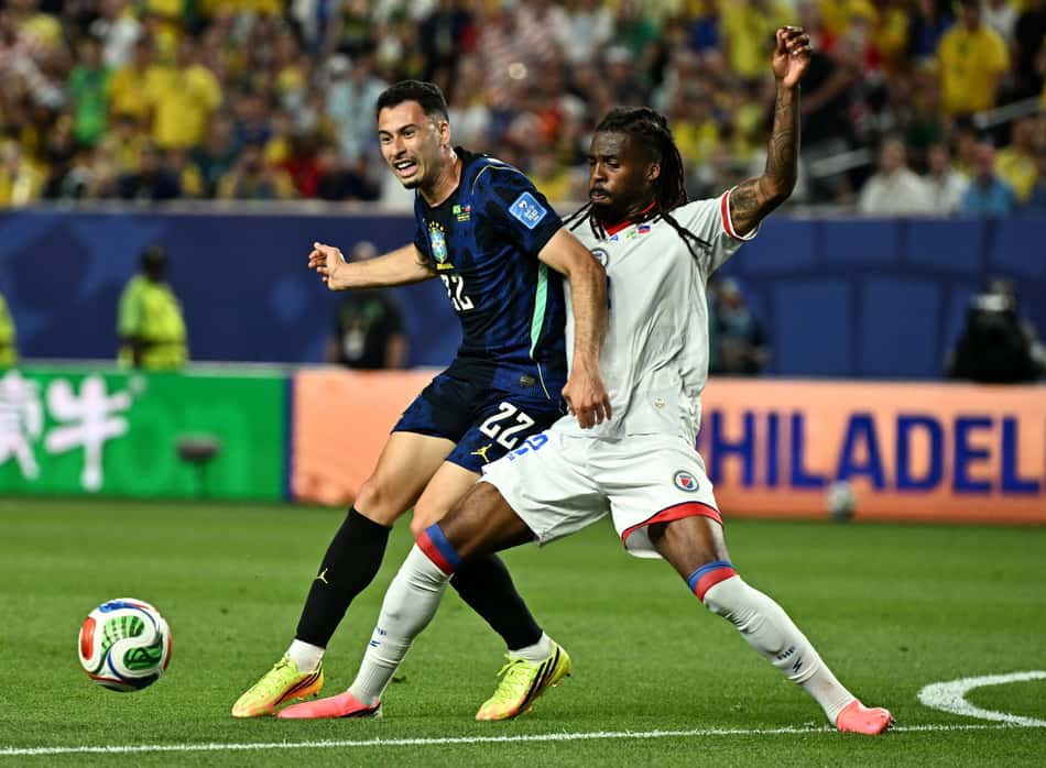 Gabriel Martinelli na partida entre Brasil e Haiti