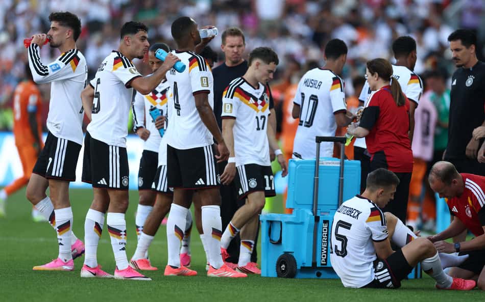 Pausas para hidratação geram receita de US$ 250 milhões na Copa do Mundo