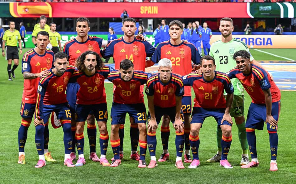 Espanha goleou a Arábia Saudita (Foto: Roberto Schmidt/ AFP)
