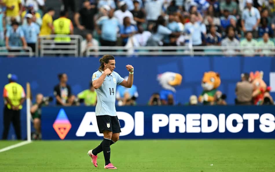 Canobbio celebra gol inédito em Copas, mas lamenta tropeço do Uruguai