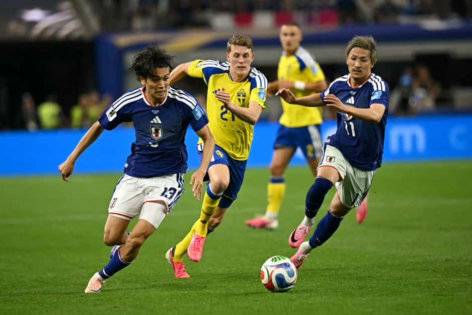 Nakamura e Ueda arrancam para levar o Japão ao ataque no empate contra a Suécia