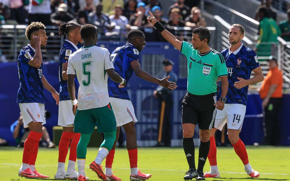 Alireza Faghani em jogo da Copa do Mundo