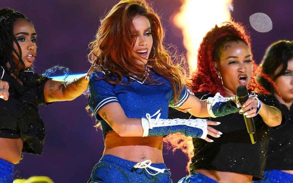 Libertadores, Champions, Olimpíadas…Os shows de Anitta no esporte