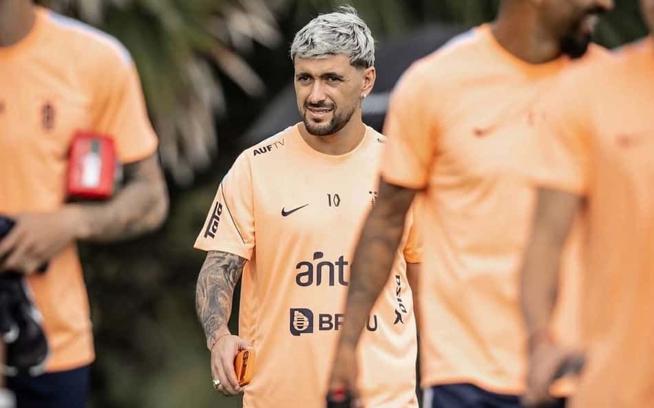 Arrascaeta treinamento Uruguai (Reprodução AUF)