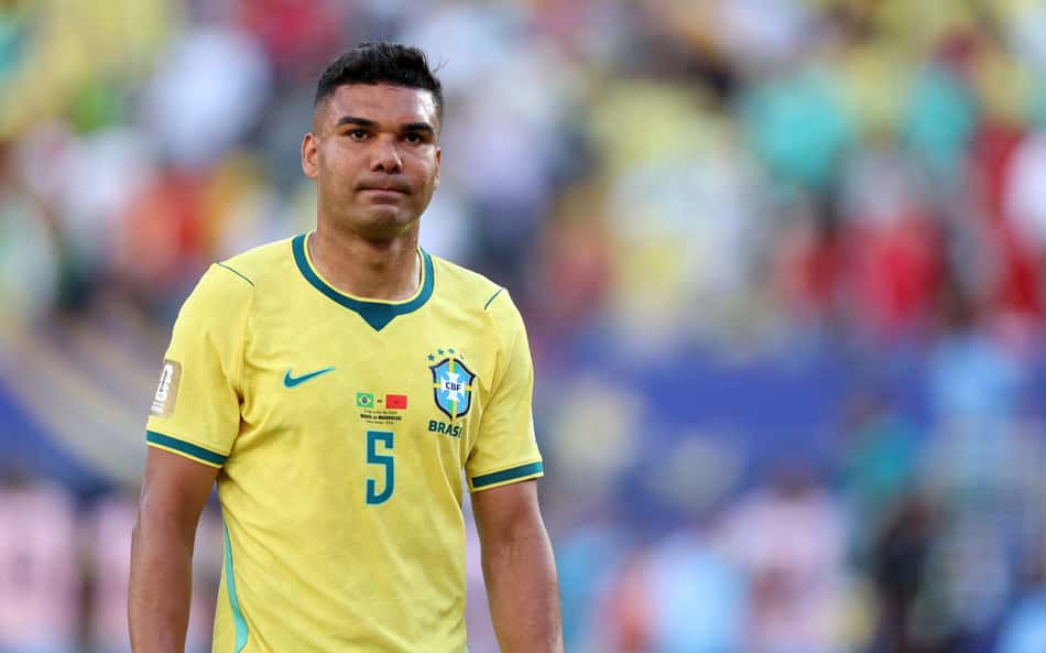 Casemiro é cobrado na chegada da Seleção, e torcedores reagem: 'Nunca pensei'