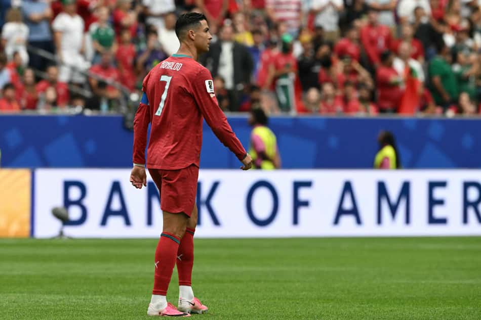 Cristiano Ronaldo em campo no empate entre Portugal e República Democrática do Congo na estreia da Copa do Mundo
