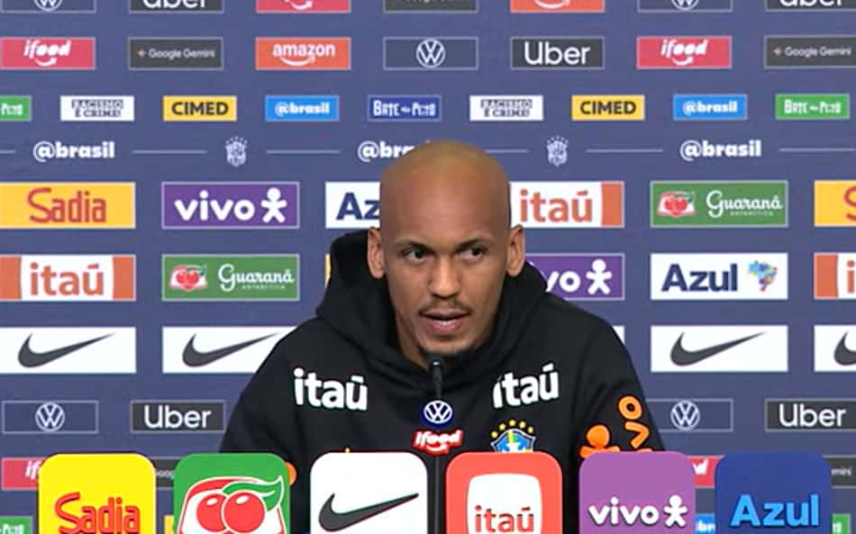 Fabinho vê intensidade positiva nos treinos e mira evolução da Seleção: 'Camisa do pentacampeão'