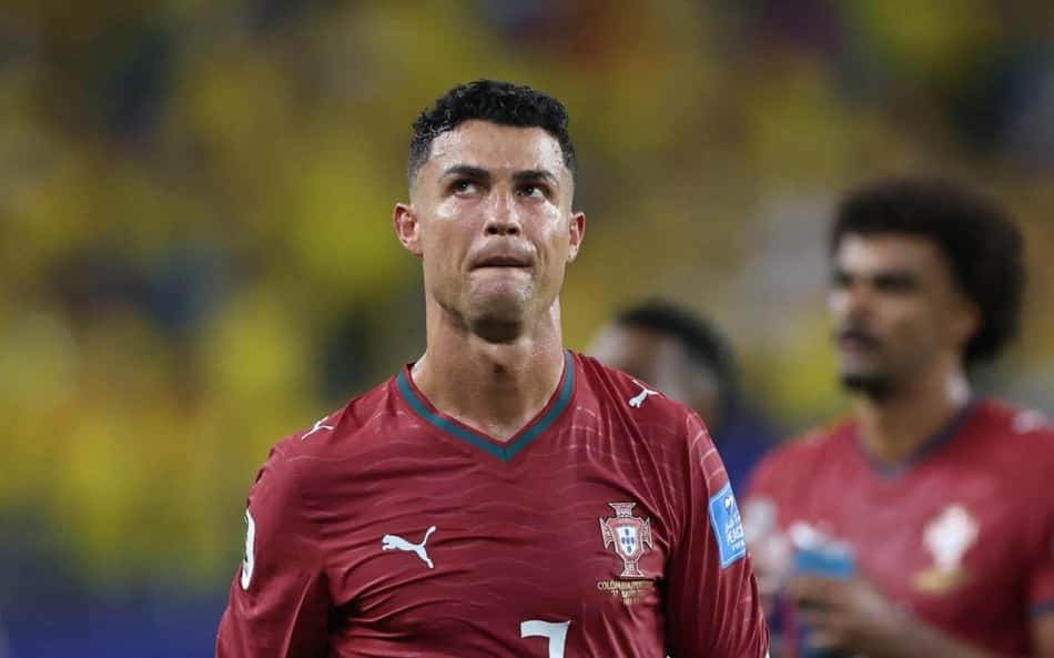 Forlán critica Cristiano Ronaldo na Copa: 'Prejudica Portugal'