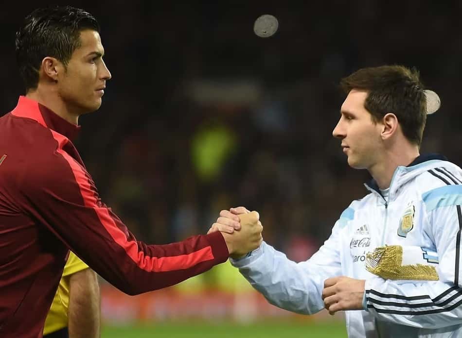 Cristiano Ronaldo e Lionel Messi em confronto entre Portugal e Messi