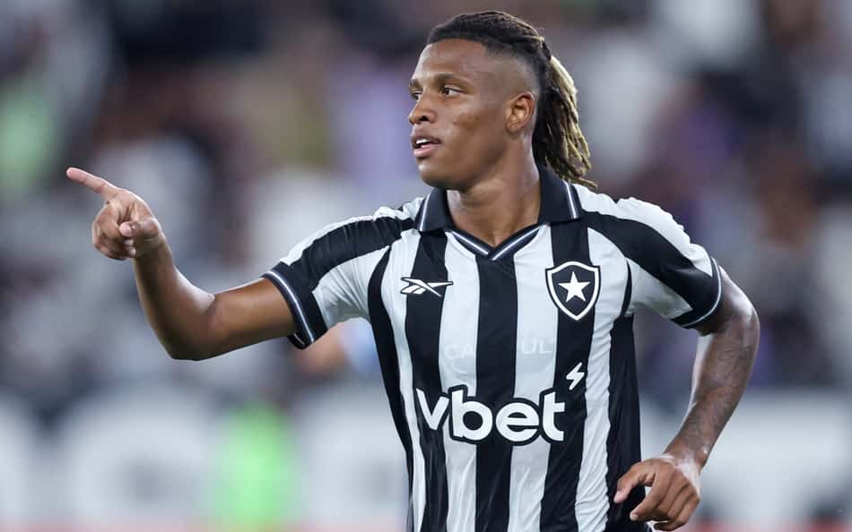 Apesar de iminente saída, Danilo dedica convocação à Copa ao Botafogo