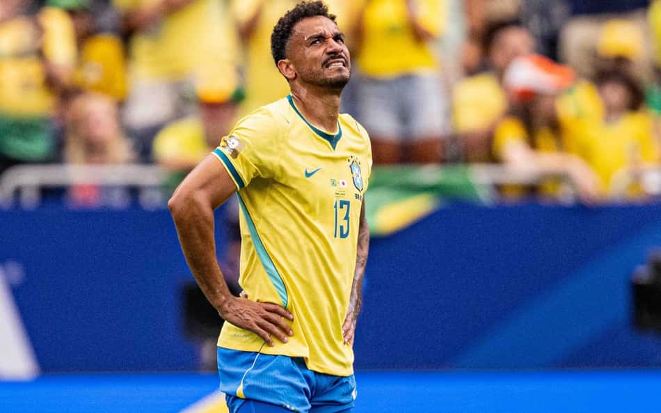 Danilo admite erro no gol do Japão e exalta resiliência do Brasil após virada