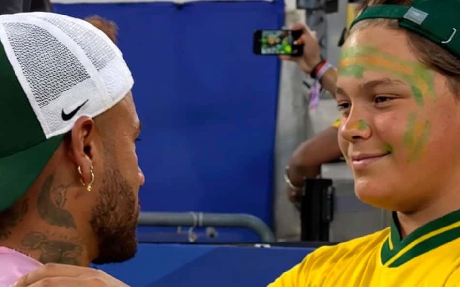 Atitude de seguranças com filho de Neymar gera debate: 'Teve que explicar'