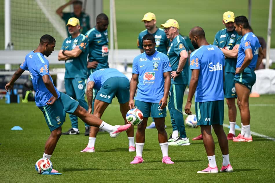 Endrick, Rayan e Igor Thiago em treino da Seleção Brasileira nos Estados Unidos 