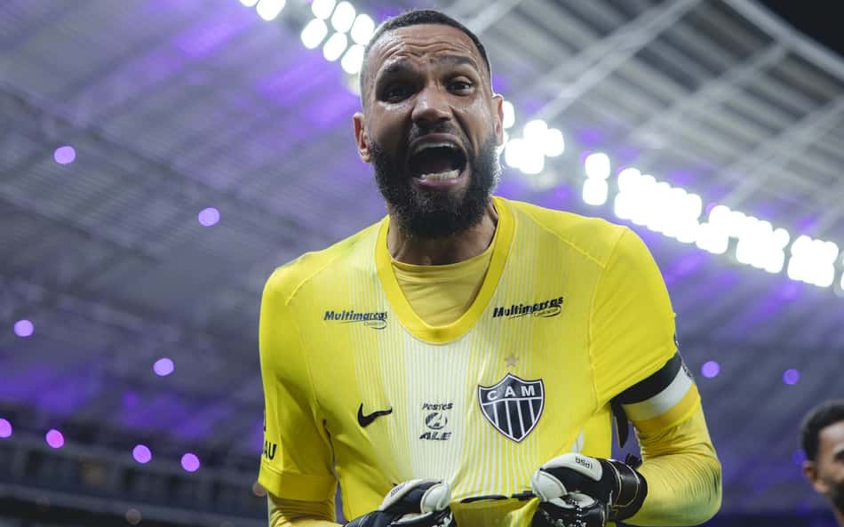 Éverson supera goleiros da elite europeia e lidera estatística mundial: confira