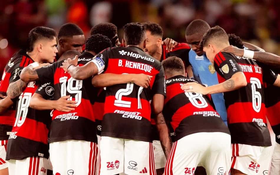 Filha de ator da Globo 'revela' affair com jogador do Flamengo; veja