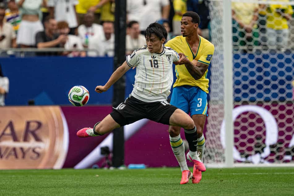 Gabriel Magalhães contra o Japão na Copa do Mundo