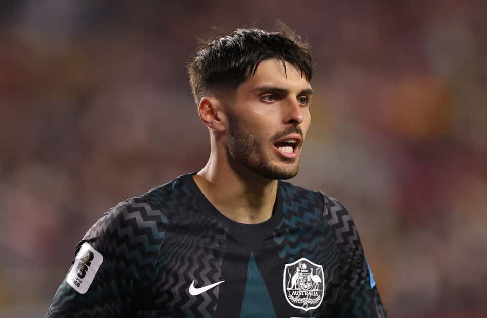 Goleiro Patrick Beach em ação pela Austrália na Copa do Mundo 2026