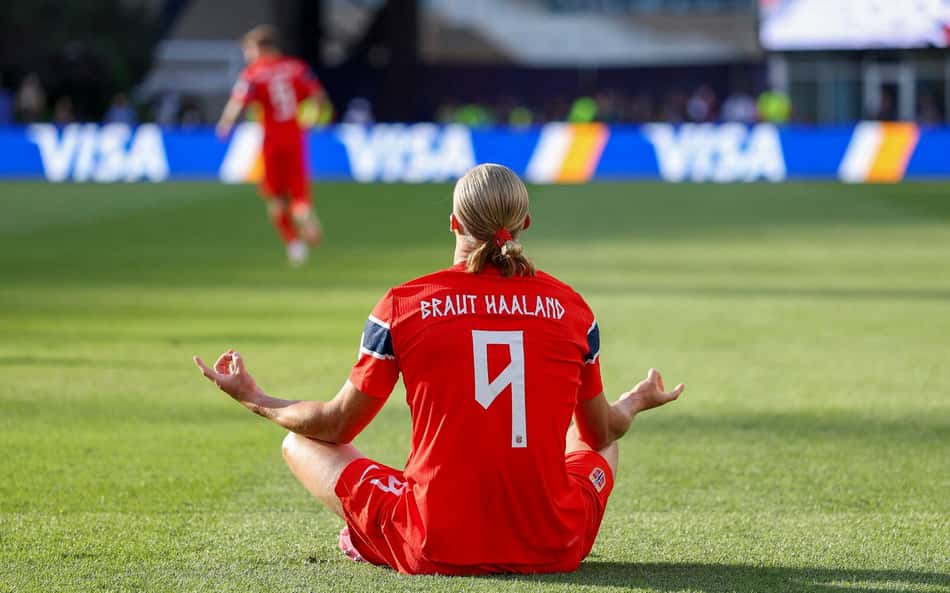 Haaland 'ignora' França e minimiza duelo com Mbappé na Copa do Mundo