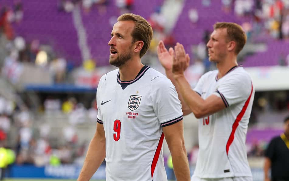 Harry Kane em ação pela seleção da Inglaterra (Foto: Alex Menedez/ AFP)