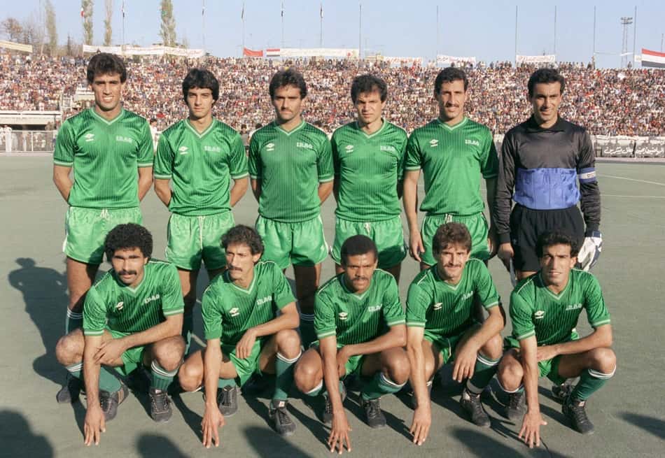 Iraque em partida contra a Síria, em 1985 (Foto: Reprodução / FIFA via X)