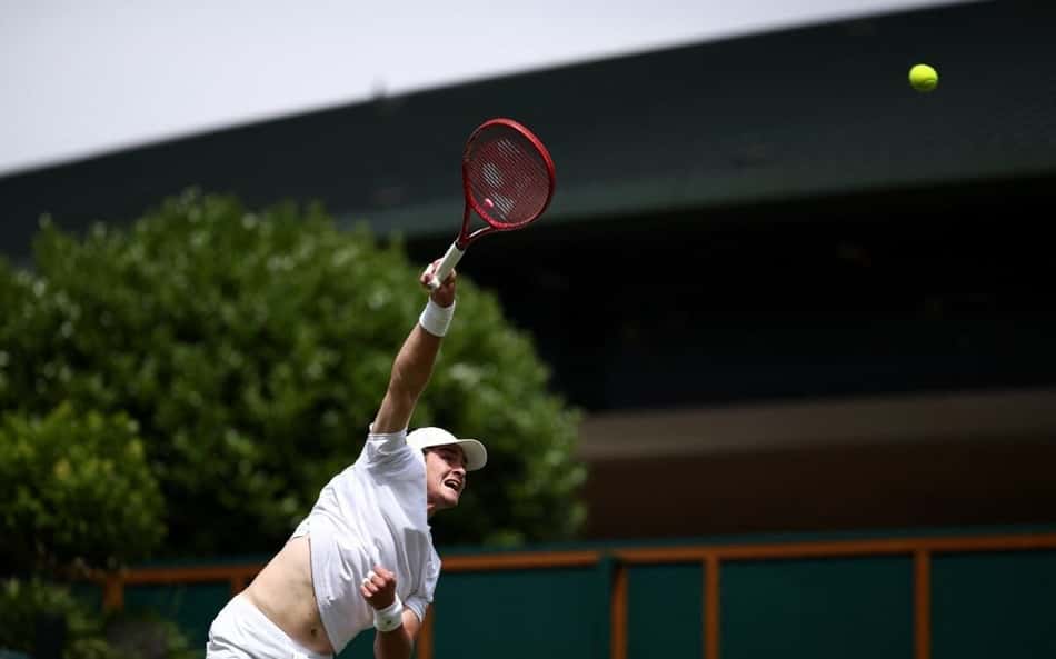João Fonseca x De Jong na segunda rodada de Wimbledon; horário e onde assistir