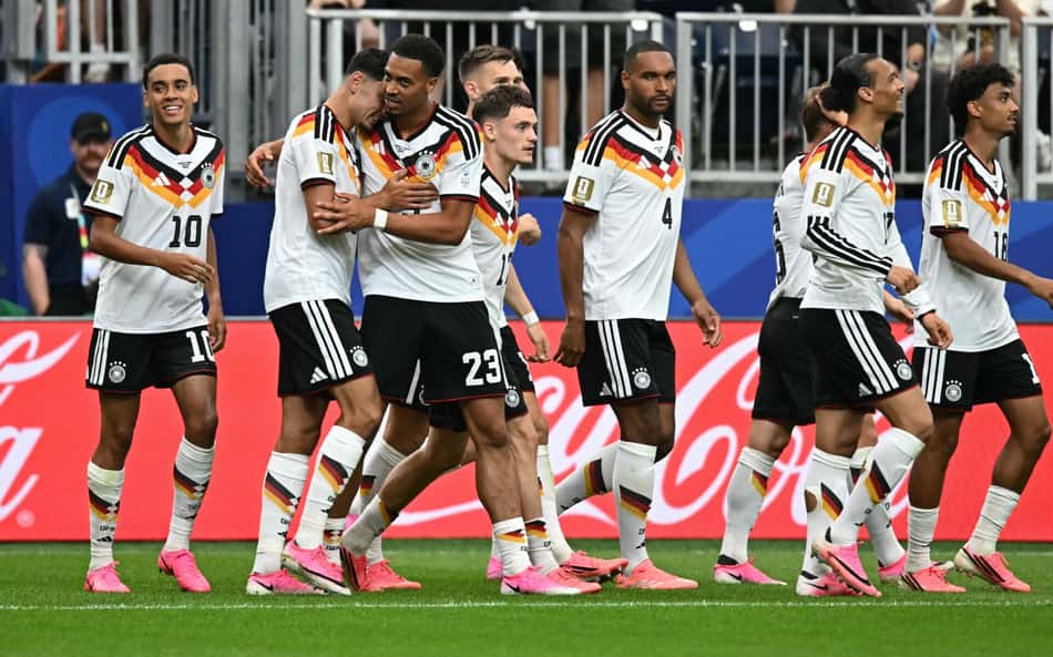 Jogadores da Alemanha comemoram gol contra Curaçao na estreia da Copa do Mundo de 2026
