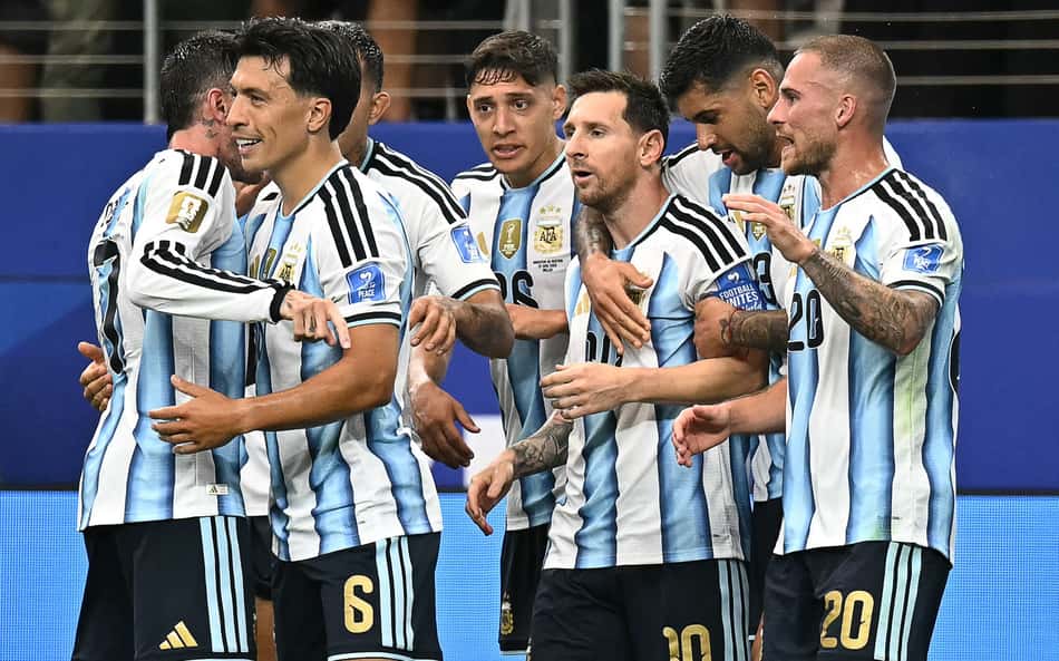 Messi faz história, Argentina vence Áustria e se classifica na Copa do Mundo
