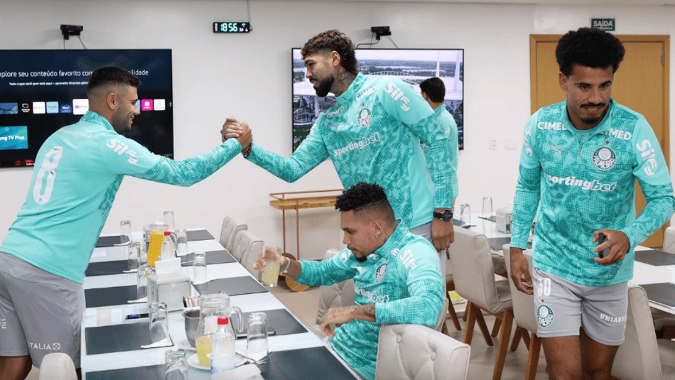 Jogadores do Palmeiras se reapresentam na Academia de Futebol