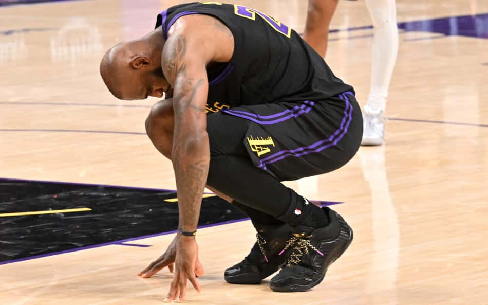 Golden State Warriors fará proposta a LeBron James nesta terça (30), diz jornalista