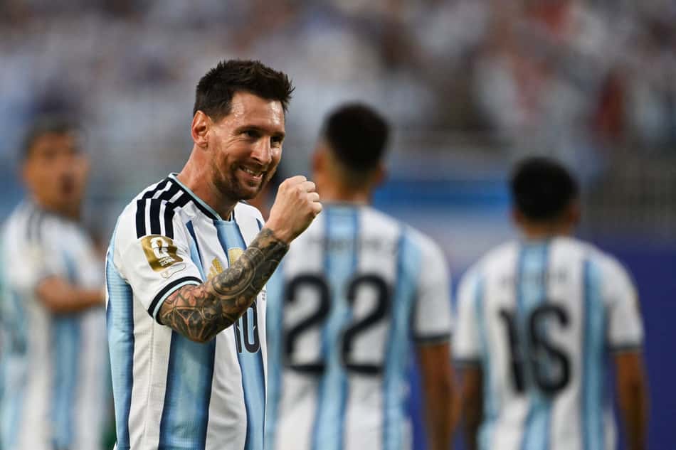 Lionel Messi comemora gol marcado pela Argentina sobre a Argélia na estreia da Copa do Mundo de 2026